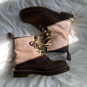 NEW 1460 BROWN DOC MARTEN BOOT